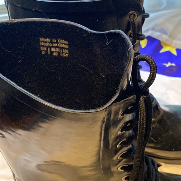 Rubber Boots 9 - Picture 5 of 10